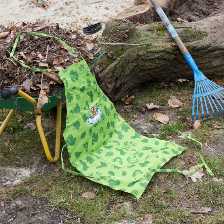 Gartenschürze für Kinder, Bastelschürze mit Tasche, Arbeitsschürze in grün