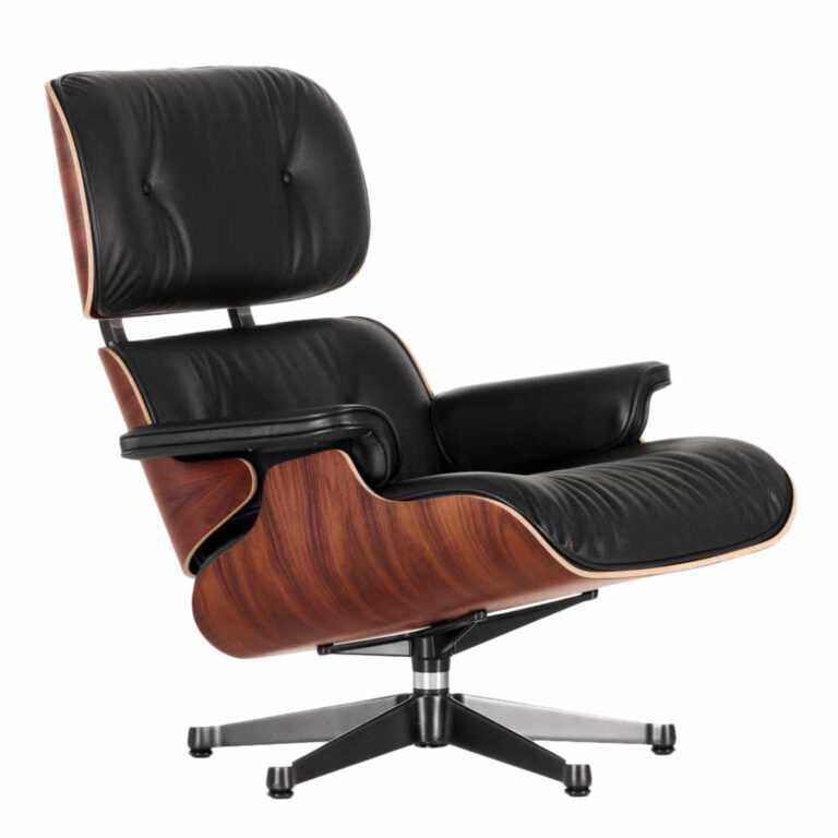 Lounge Chair - Classic Version, Schale nussbaum schwarz pigmentiert, Lederbezug premium f snow, Untergestell poliert, Gleiter basic dark für teppic...