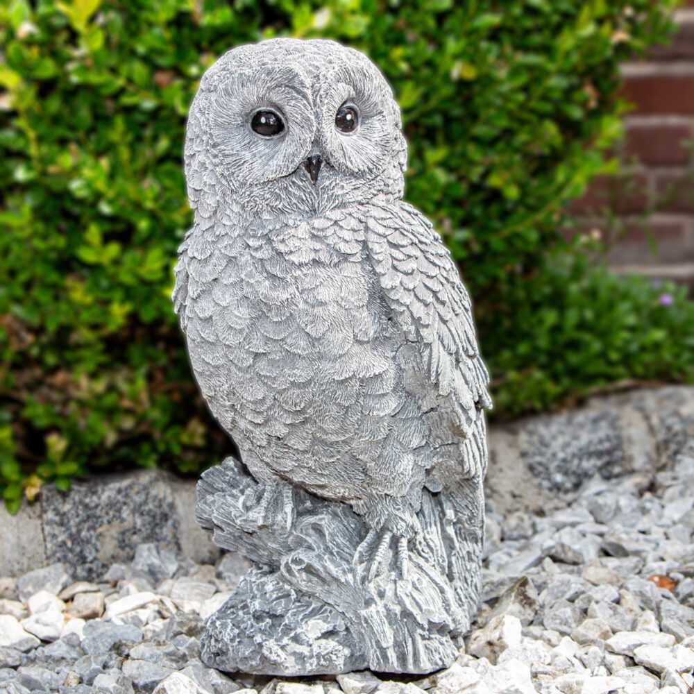 Eule, Skulptur, groß, sitzend auf Ast | Stein, Grau | H 31,0 x B 15,5 cm